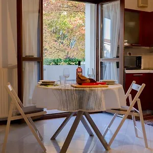 https://apt-picci-house.hotelinveneto.com